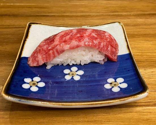 Aburi Wagyu Sushi(1pc) 炙烧和牛寿司